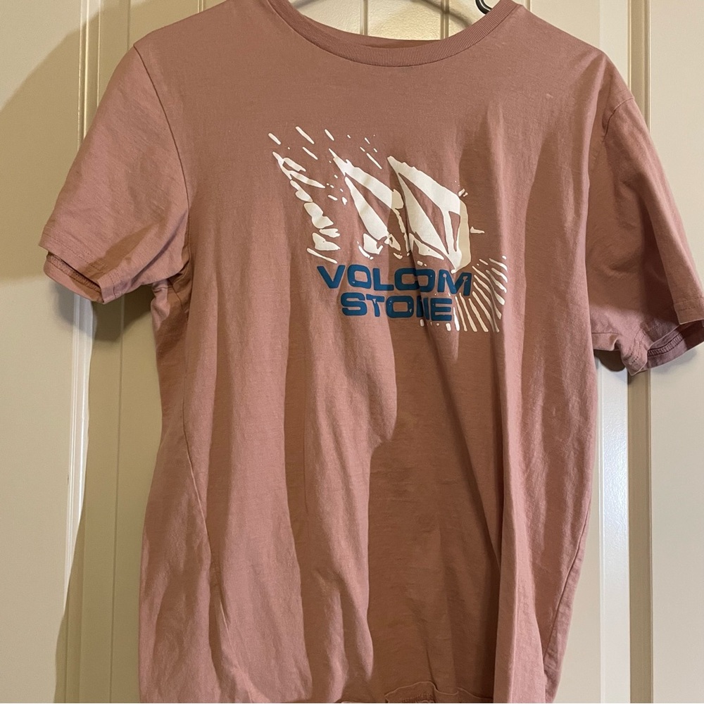 Pink volcom logo shirt men’s medium